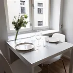2ndhomes Cozy And Quiet 2br By The Esplanade Park 公寓 赫尔辛基